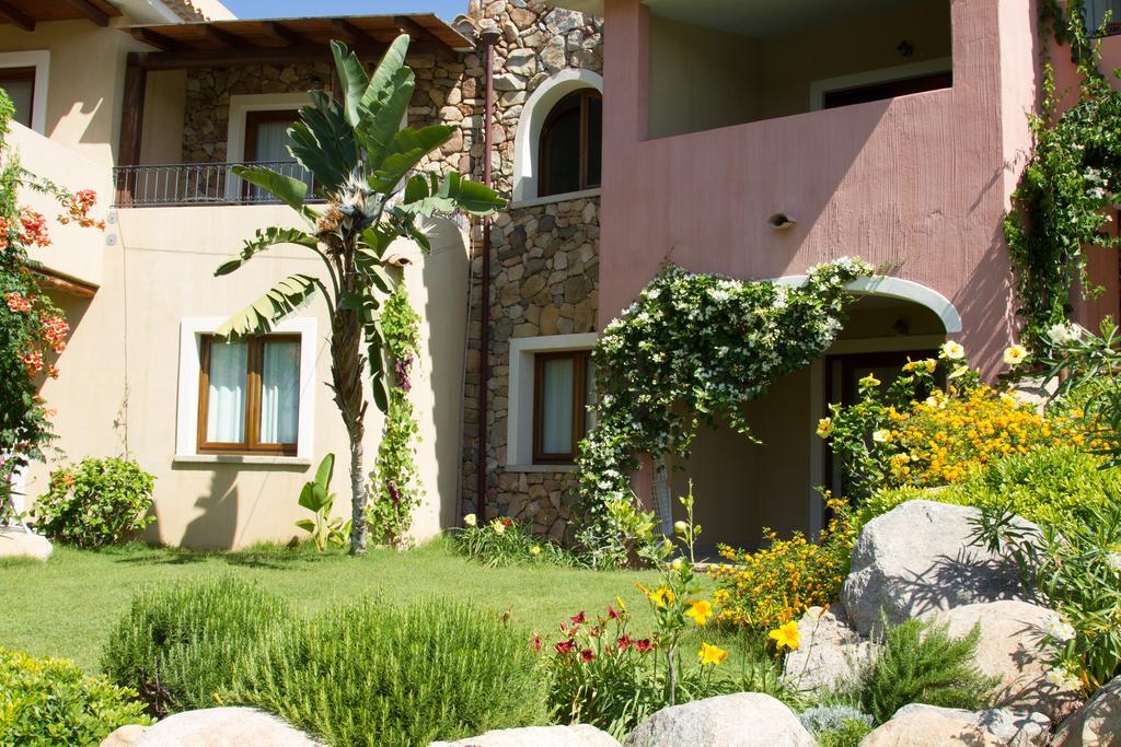 Hotel Mariposas Villasimius Exterior photo